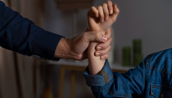 What are the common symptoms